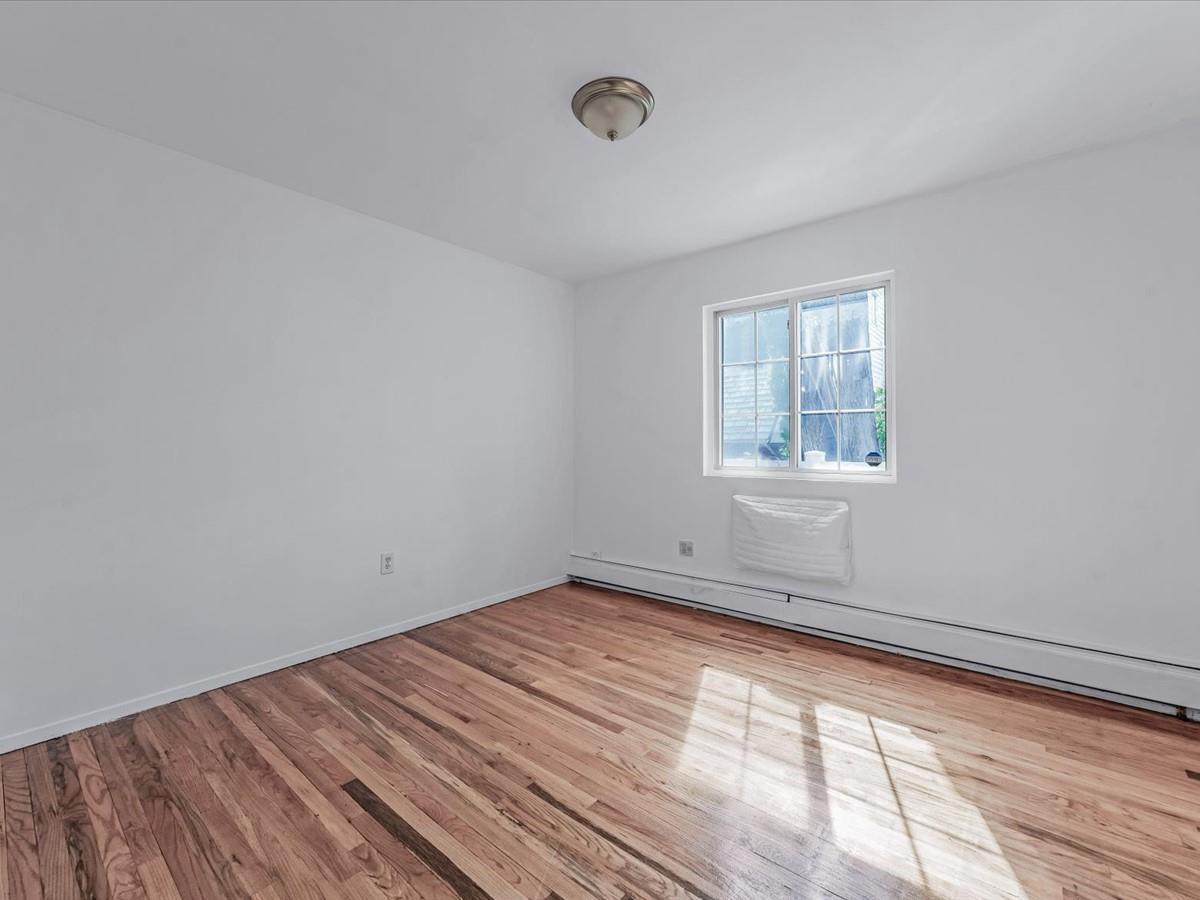 Single Family 64th  Queens, NY 11365, MLS-861948-17