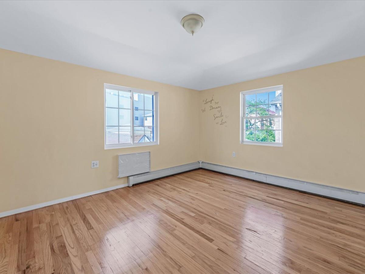Single Family 64th  Queens, NY 11365, MLS-861948-26
