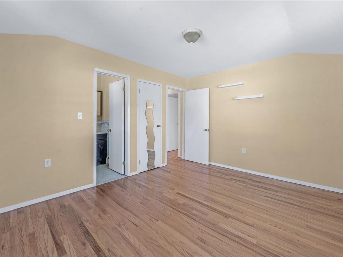 Single Family 64th  Queens, NY 11365, MLS-861948-27