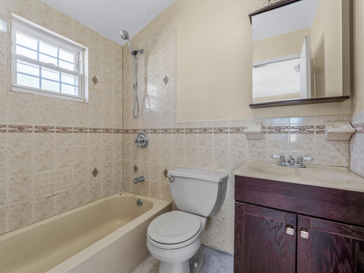 Single Family 64th  Queens, NY 11365, MLS-861948-28