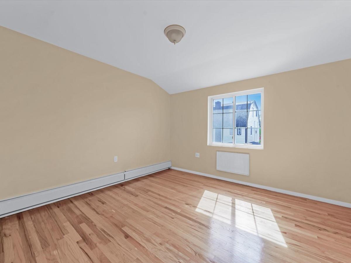 Single Family 64th  Queens, NY 11365, MLS-861948-31