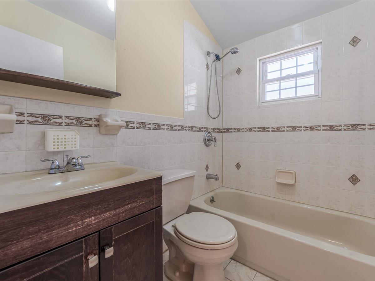 Single Family 64th  Queens, NY 11365, MLS-861948-33