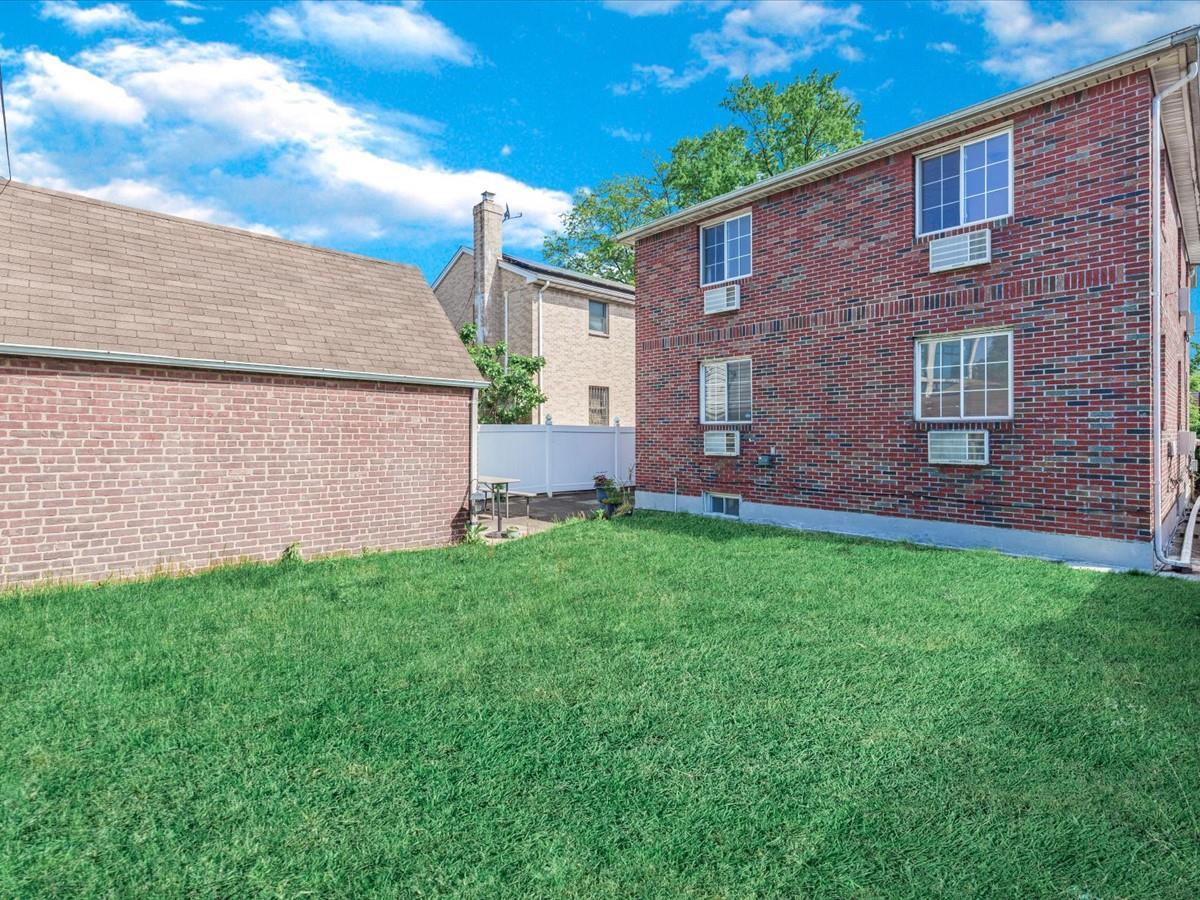 Single Family 64th  Queens, NY 11365, MLS-861948-40