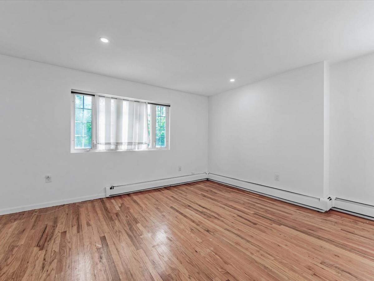 Single Family 64th  Queens, NY 11365, MLS-861948-6