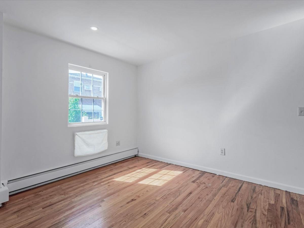 Single Family 64th  Queens, NY 11365, MLS-861948-8