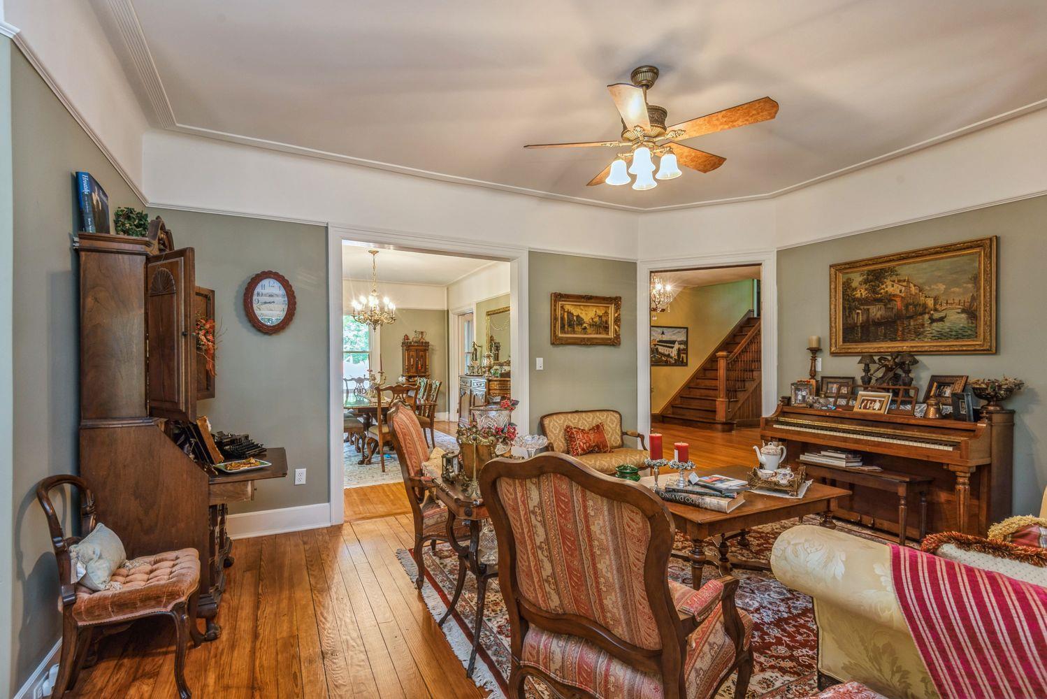 Single Family Red Spring  Nassau County, NY 11542, MLS-861959-15