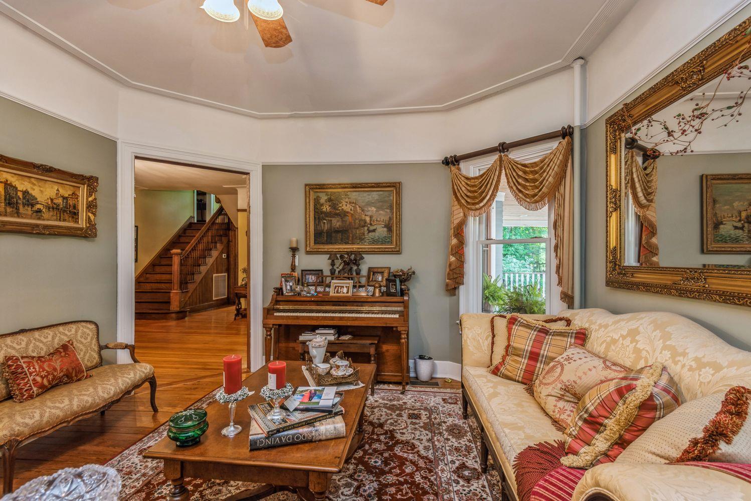 Single Family Red Spring  Nassau County, NY 11542, MLS-861959-16