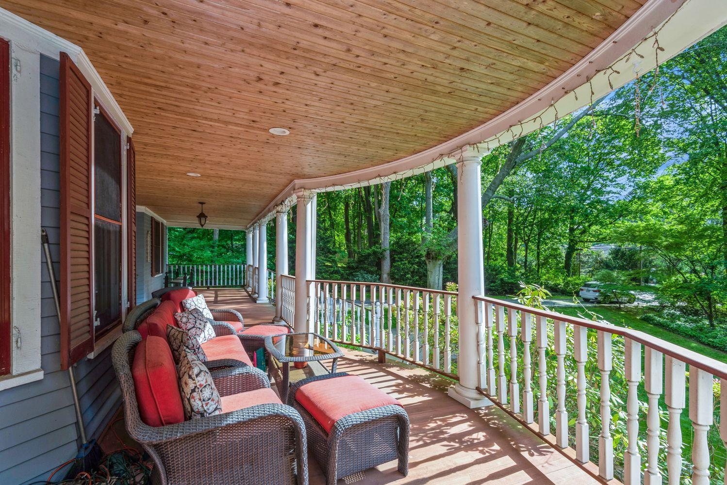Single Family Red Spring  Nassau County, NY 11542, MLS-861959-8