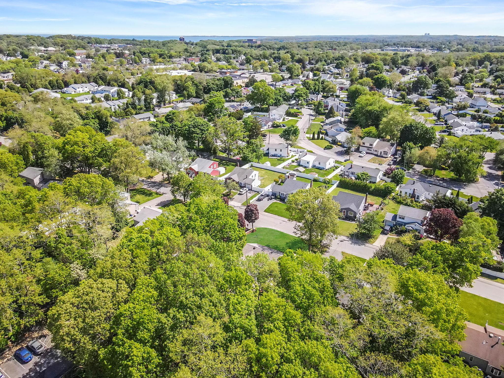 Single Family 1st  Suffolk County, NY 11754, MLS-861974-39
