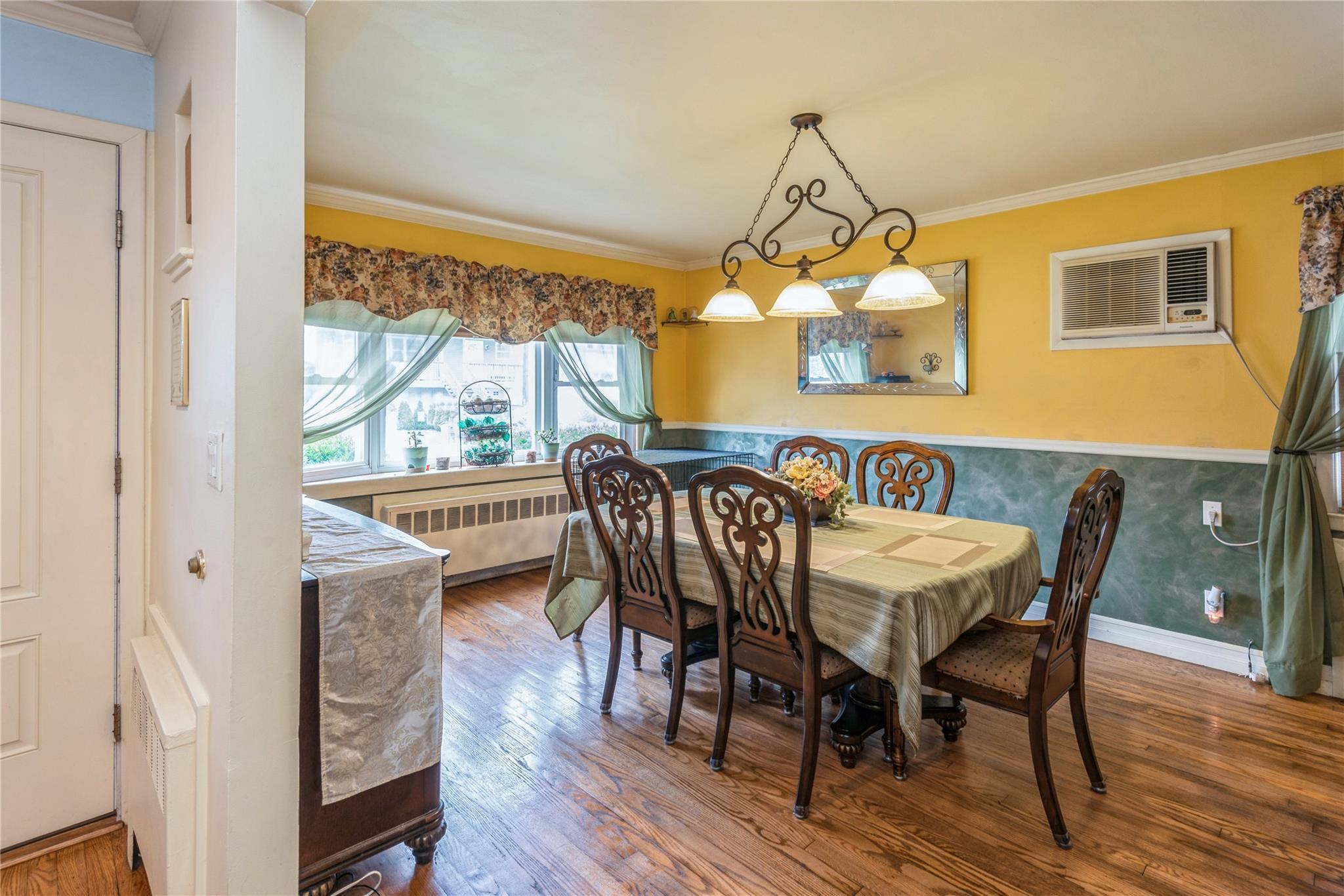 Single Family Kent  Nassau County, NY 11558, MLS-861980-10