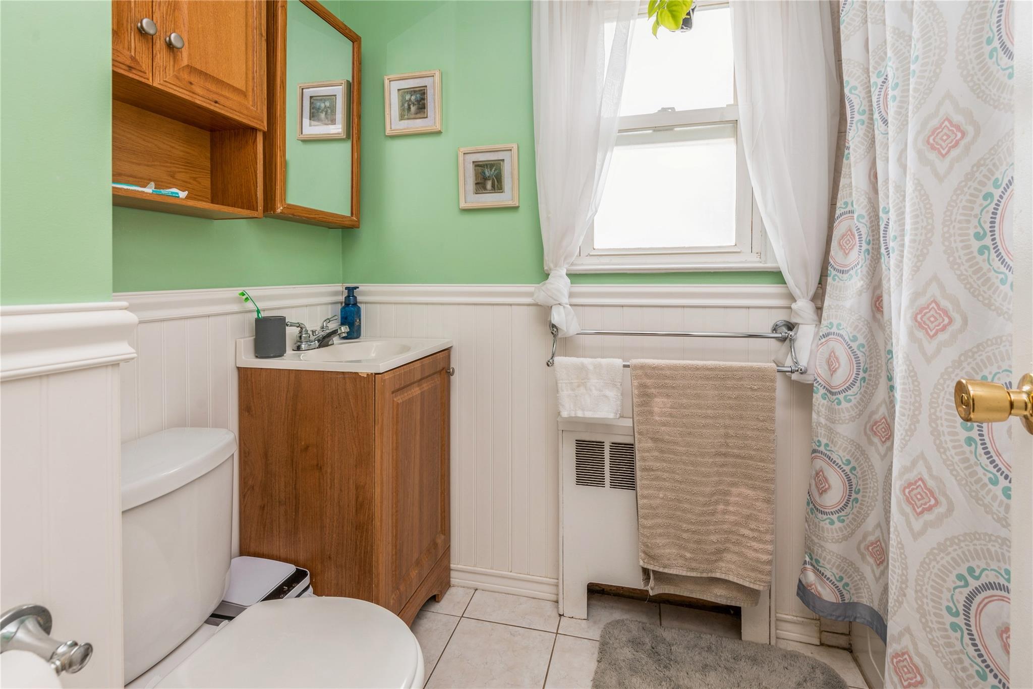 Single Family Kent  Nassau County, NY 11558, MLS-861980-20