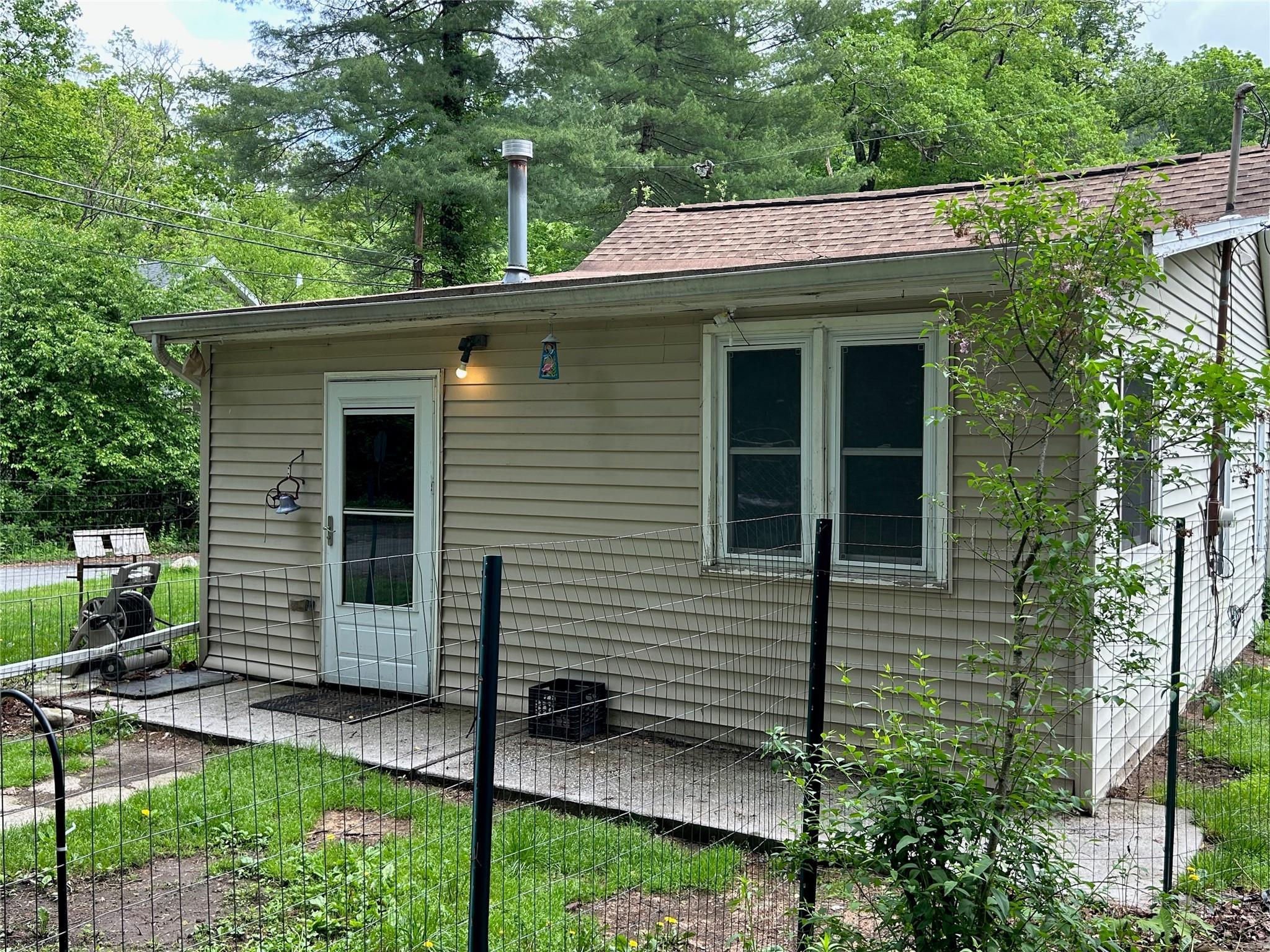 Single Family First  Orange County, NY 12729, MLS-861991-8