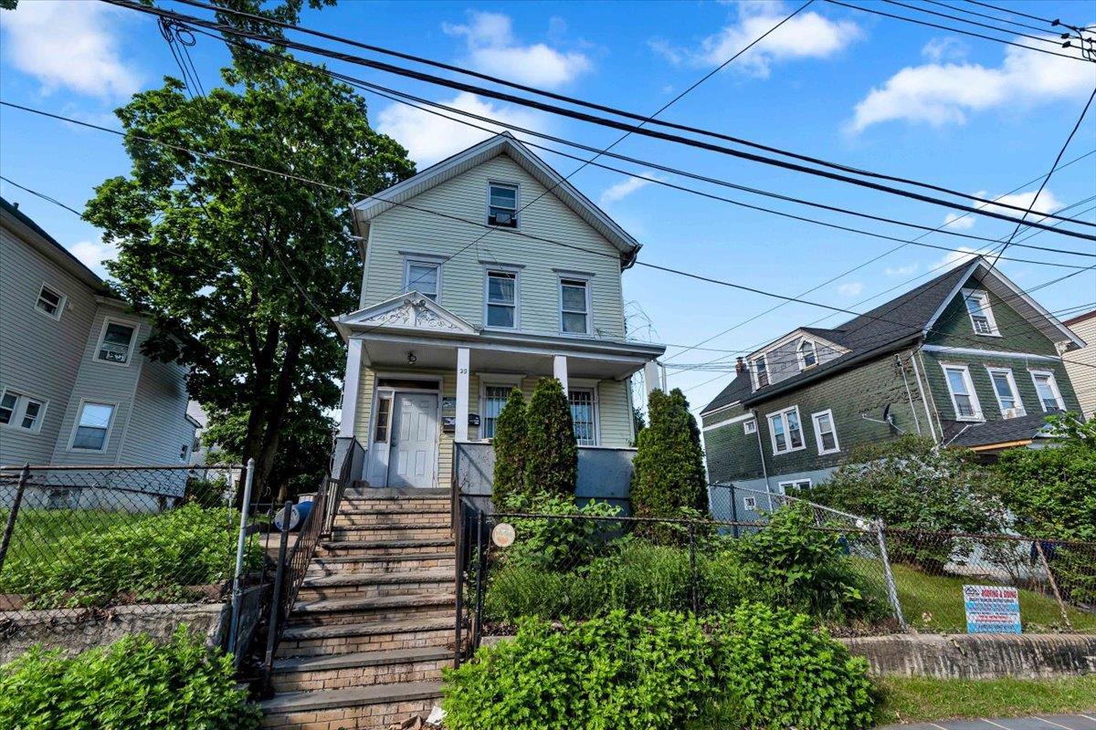 Single Family Grove  Westchester County, NY 10550, MLS-862000-2