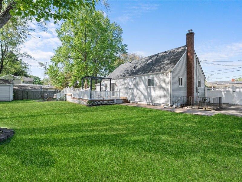 Single Family Westwood  Suffolk County, NY 11729, MLS-862002-25