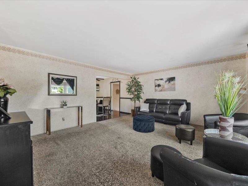 Single Family Westwood  Suffolk County, NY 11729, MLS-862002-3