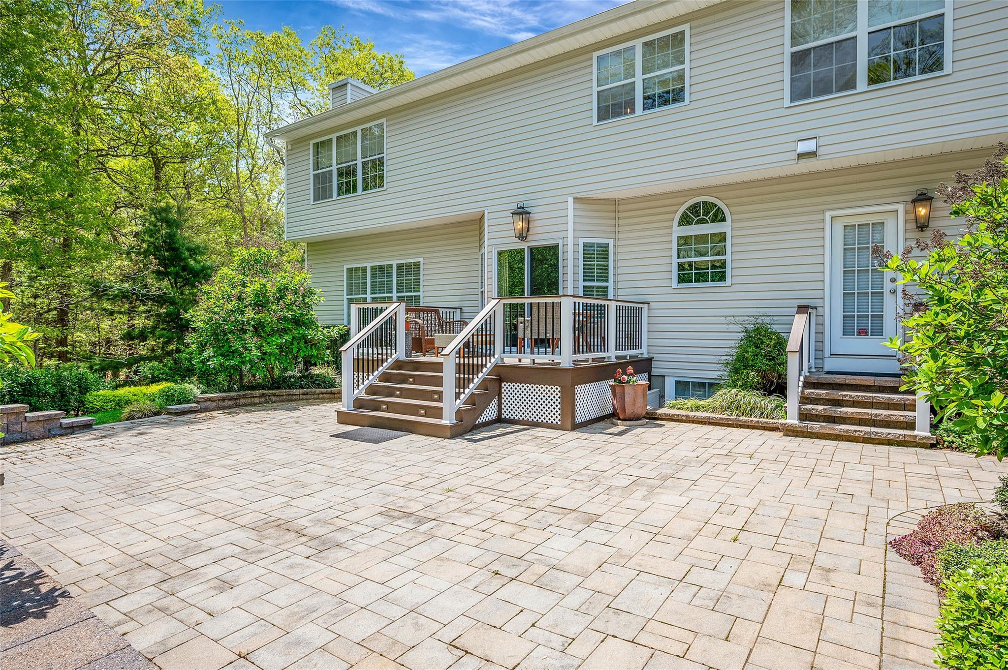 Single Family Nydia  Suffolk County, NY 11980, MLS-862006-36