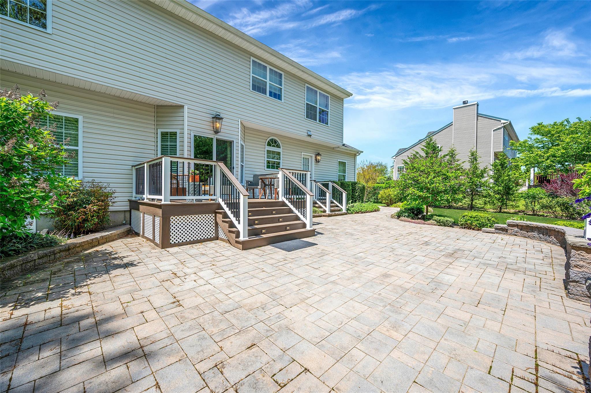 Single Family Nydia  Suffolk County, NY 11980, MLS-862006-37