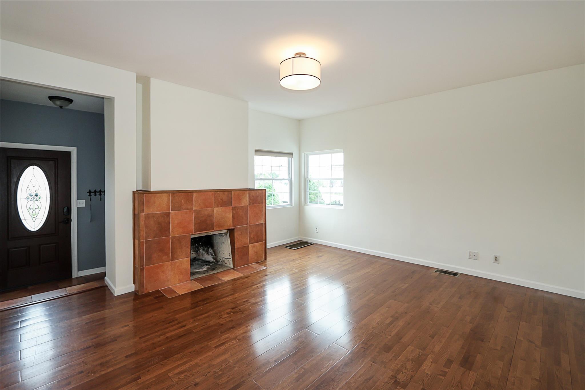 Single Family Frankel  Nassau County, NY 11566, MLS-862024-3