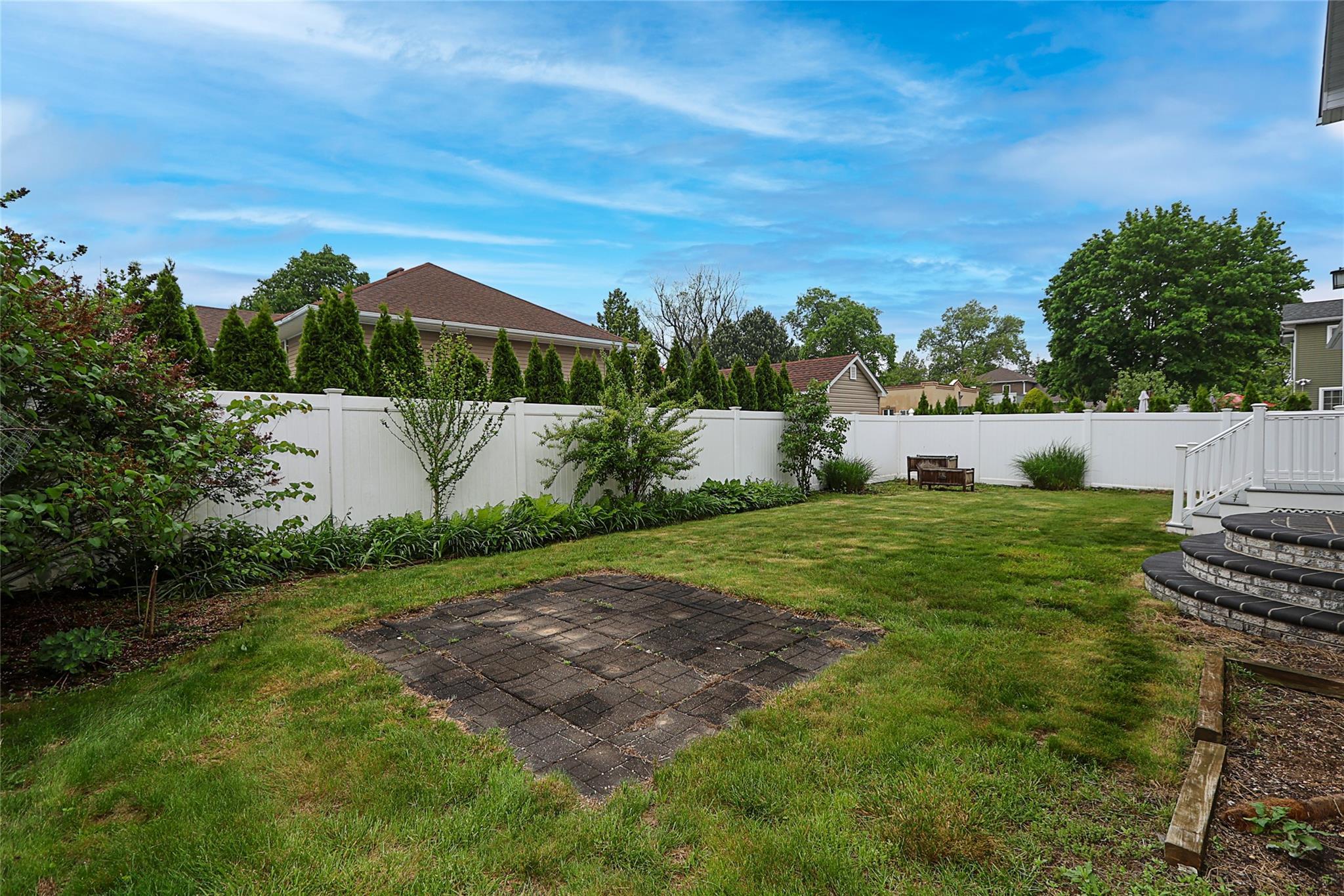 Single Family Frankel  Nassau County, NY 11566, MLS-862024-38