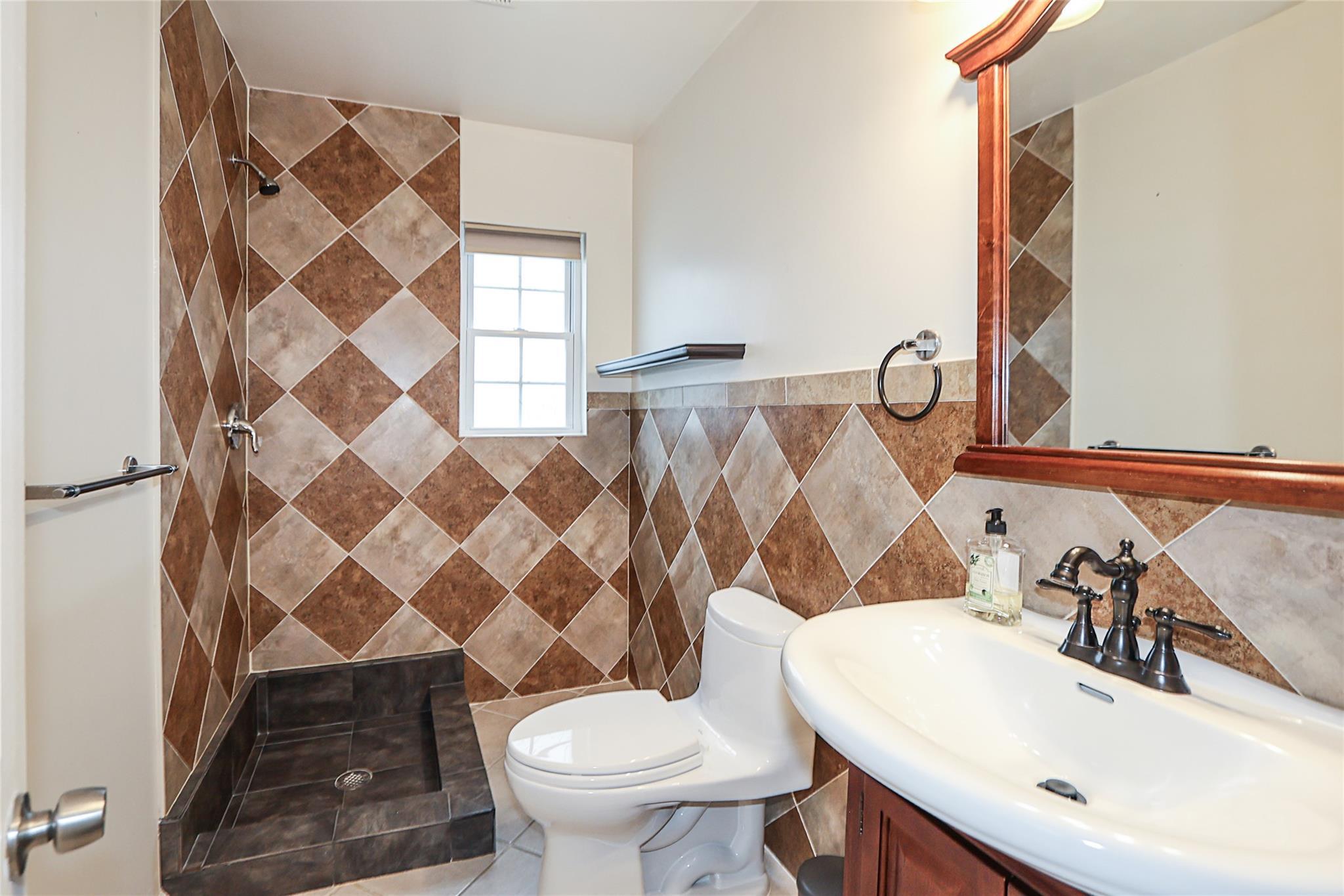 Single Family Frankel  Nassau County, NY 11566, MLS-862024-8
