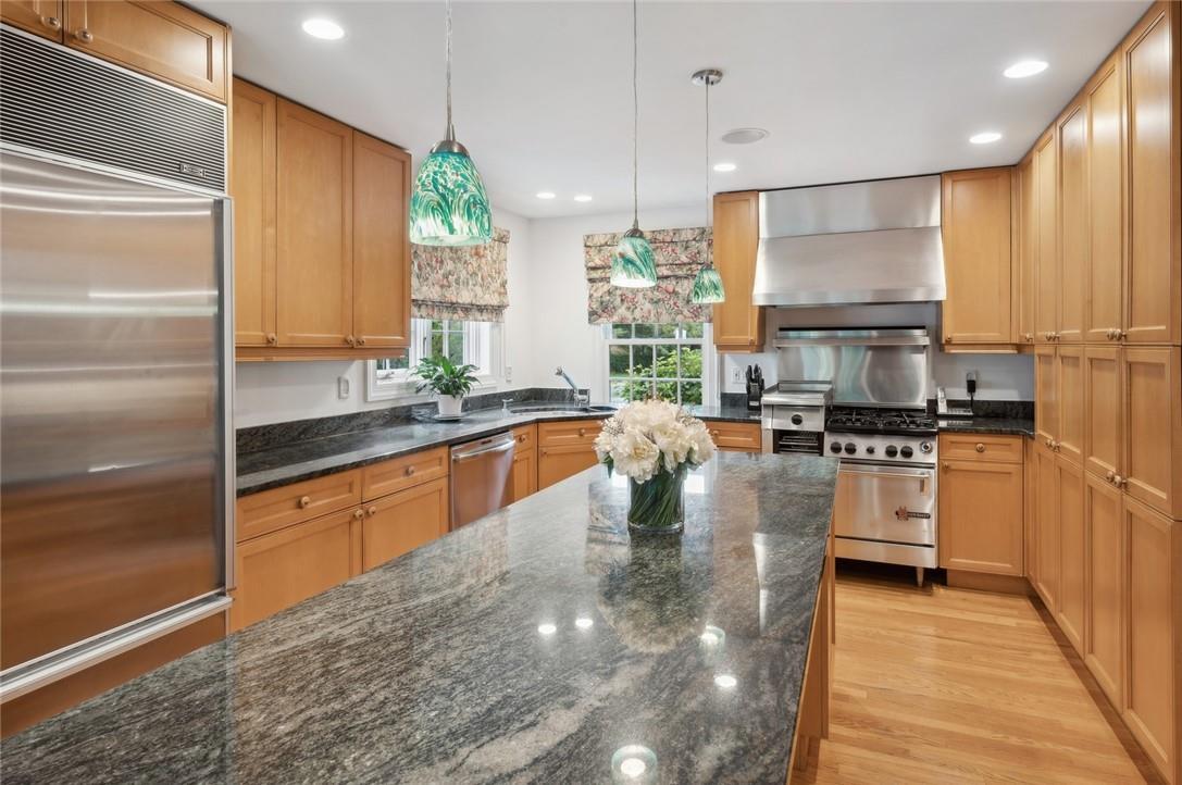 Single Family Pondfield  Westchester County, NY 10708, MLS-862025-8