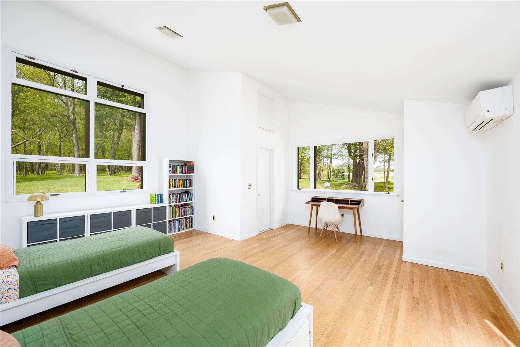 Single Family Moadock  Dutchess County, NY 12546, MLS-862030-16