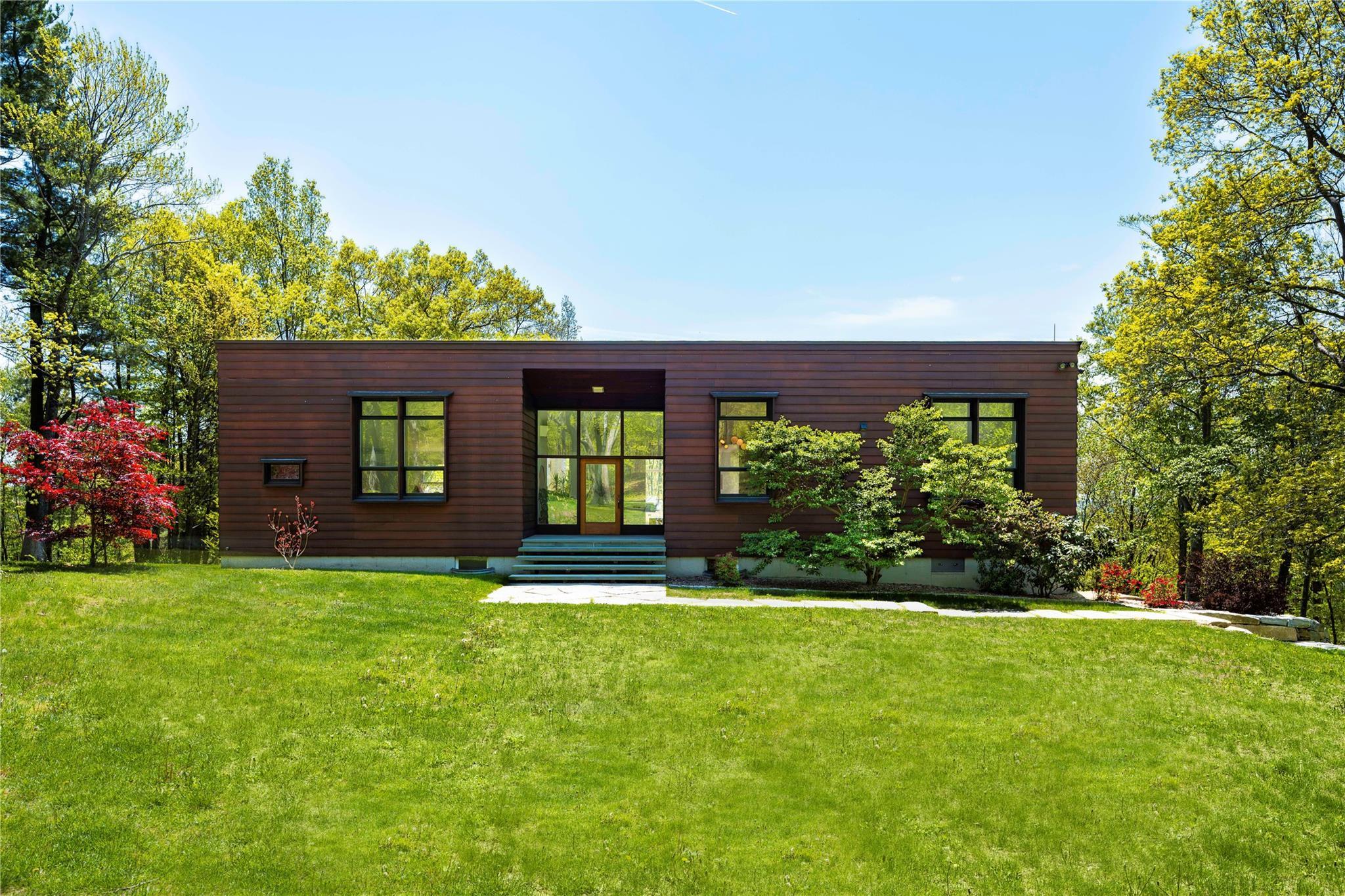Single Family Moadock  Dutchess County, NY 12546, MLS-862030-2