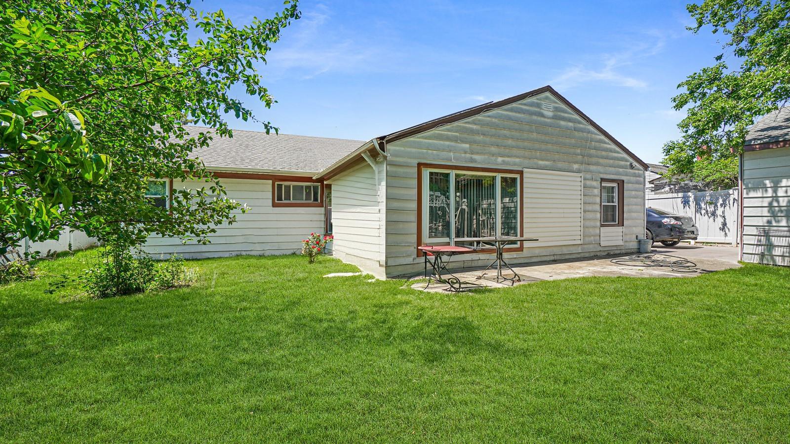 Single Family Val Park  Nassau County, NY 11580, MLS-862058-20