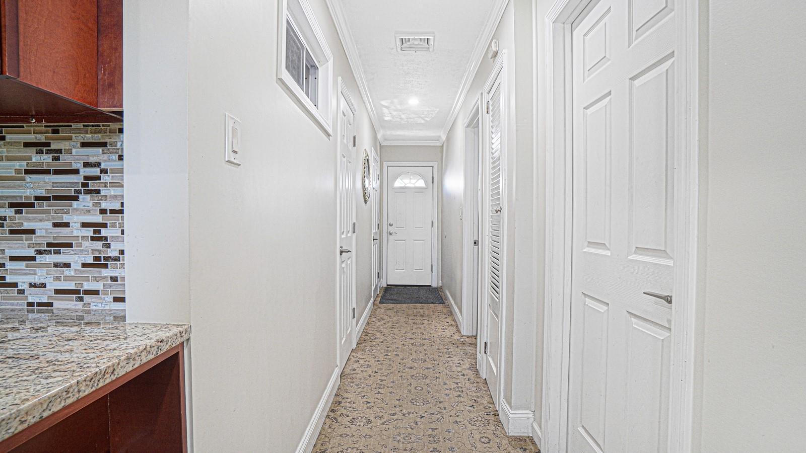 Single Family Val Park  Nassau County, NY 11580, MLS-862058-9