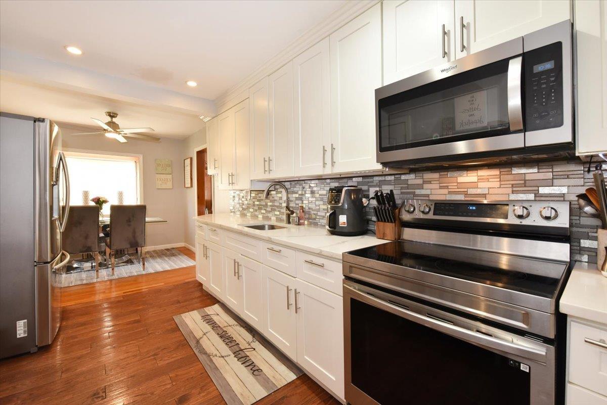 Single Family Chester  Nassau County, NY 11580, MLS-862059-10