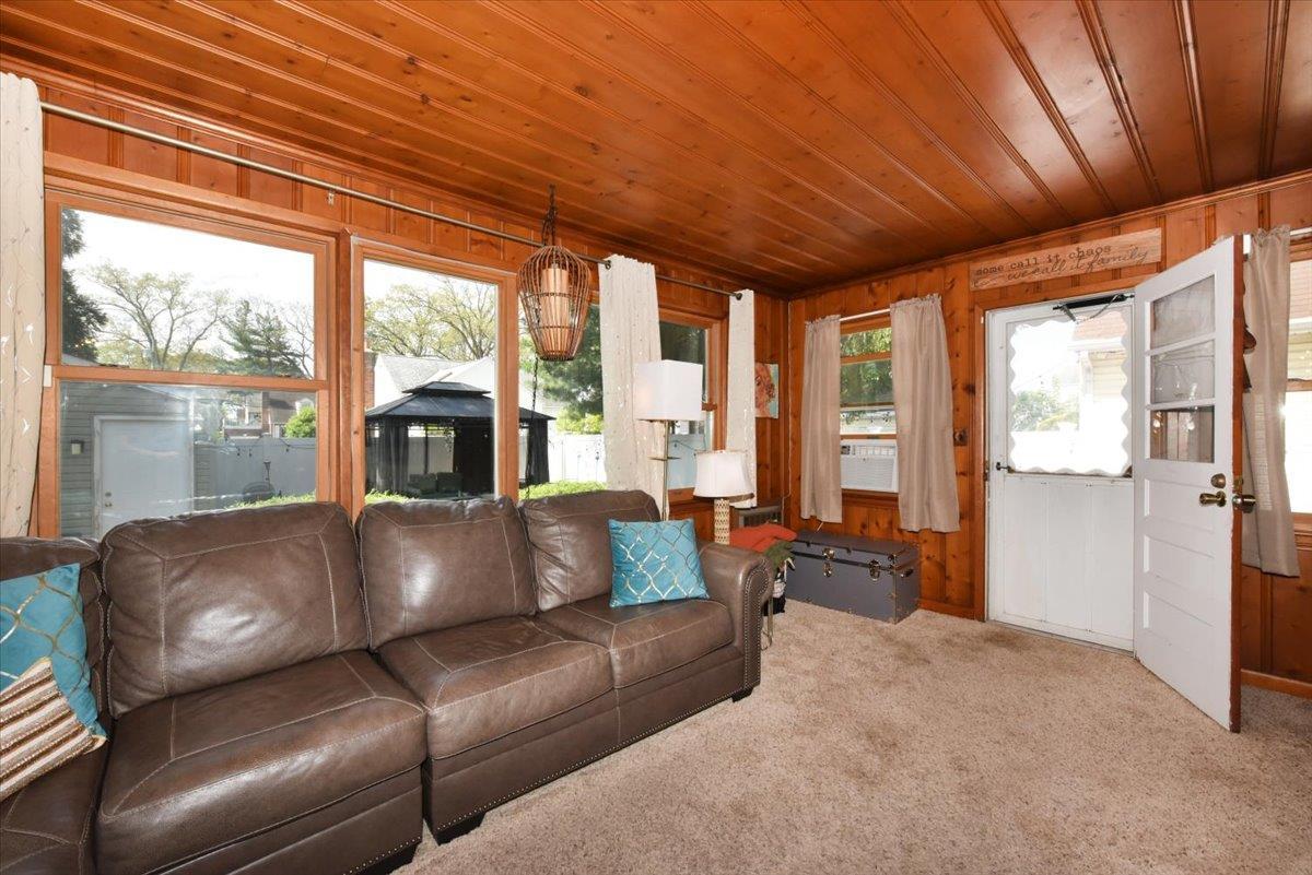 Single Family Chester  Nassau County, NY 11580, MLS-862059-13