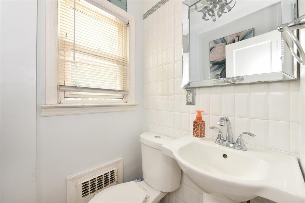 Single Family Chester  Nassau County, NY 11580, MLS-862059-15