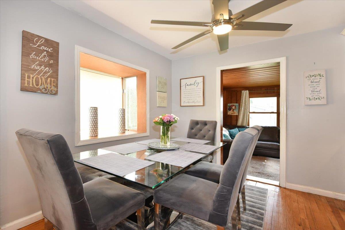 Single Family Chester  Nassau County, NY 11580, MLS-862059-7