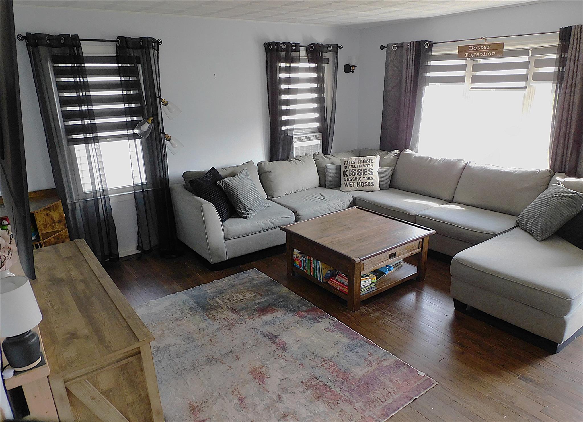 Single Family Lou  Suffolk County, NY 11754, MLS-862083-5
