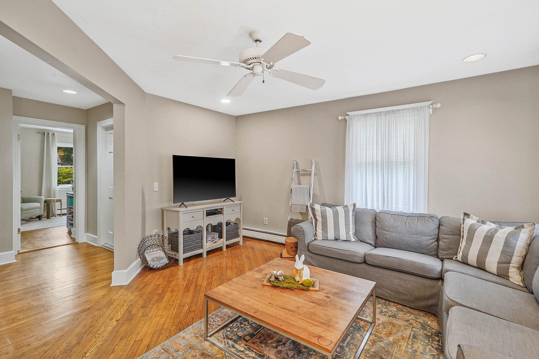 Single Family Brightwood  Suffolk County, NY 11772, MLS-862103-21