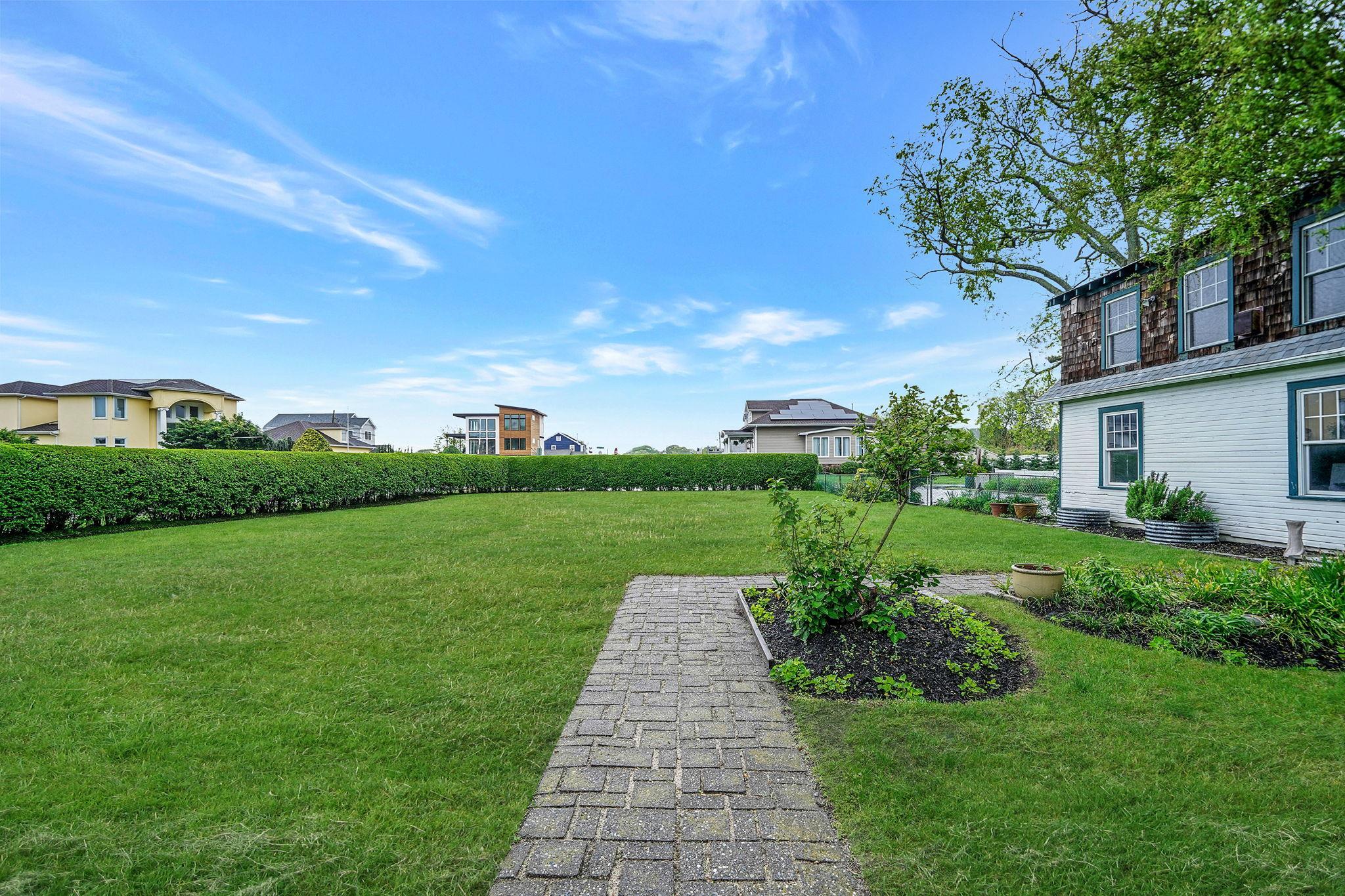 Single Family Brightwood  Suffolk County, NY 11772, MLS-862103-41