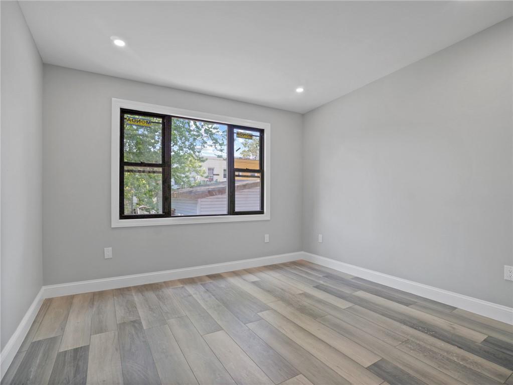 Single Family 12th  Westchester County, NY 10550, MLS-862106-13