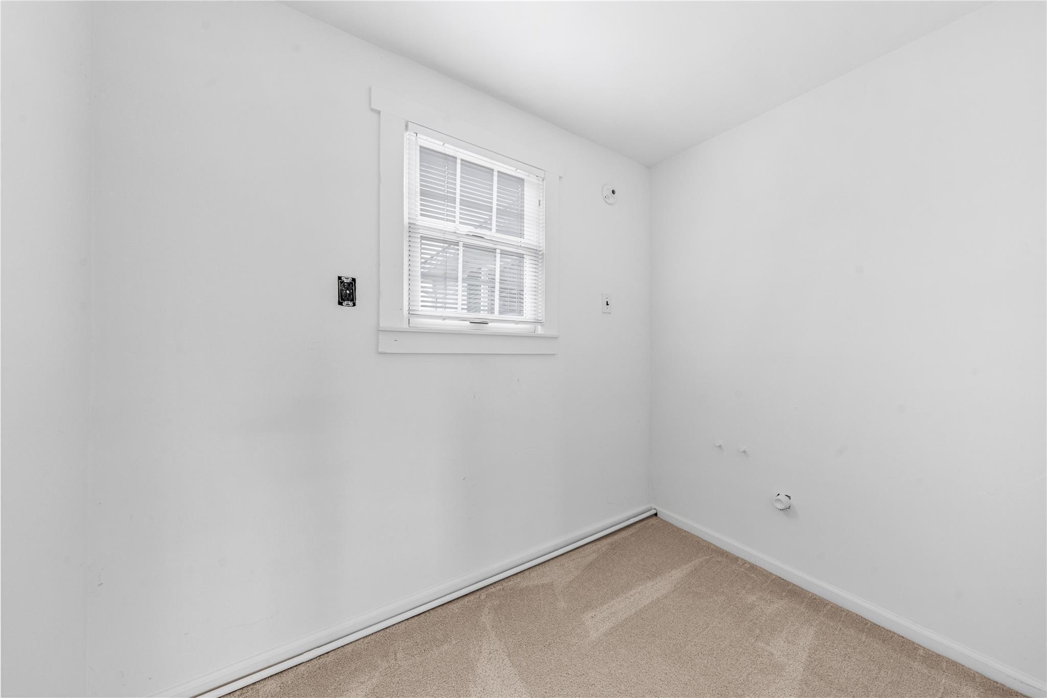 Single Family Coles  Suffolk County, NY 11701, MLS-862110-17