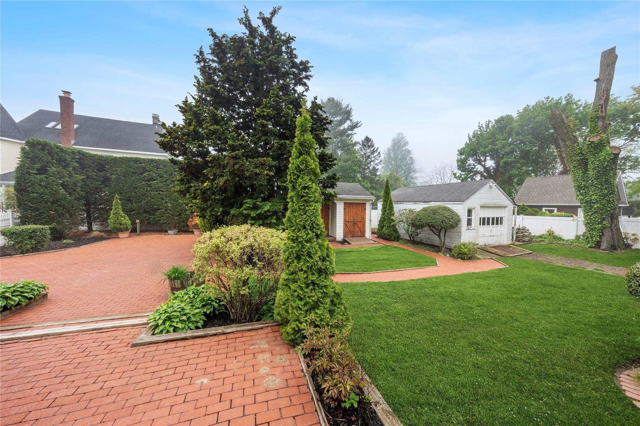 Single Family Coles  Suffolk County, NY 11701, MLS-862110-28