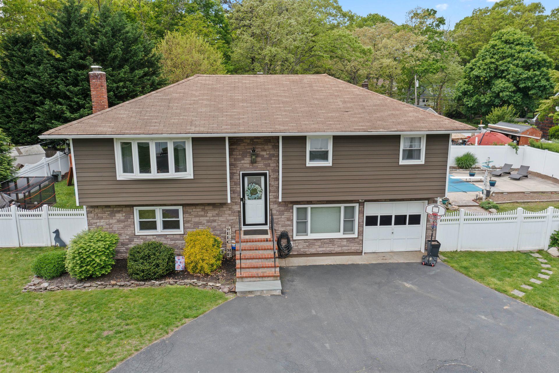 Single Family Harrison  Suffolk County, NY 11764, MLS-862112-8