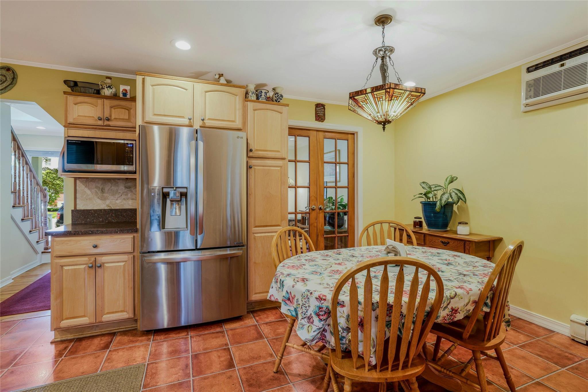 Single Family End  Nassau County, NY 11040, MLS-862127-6