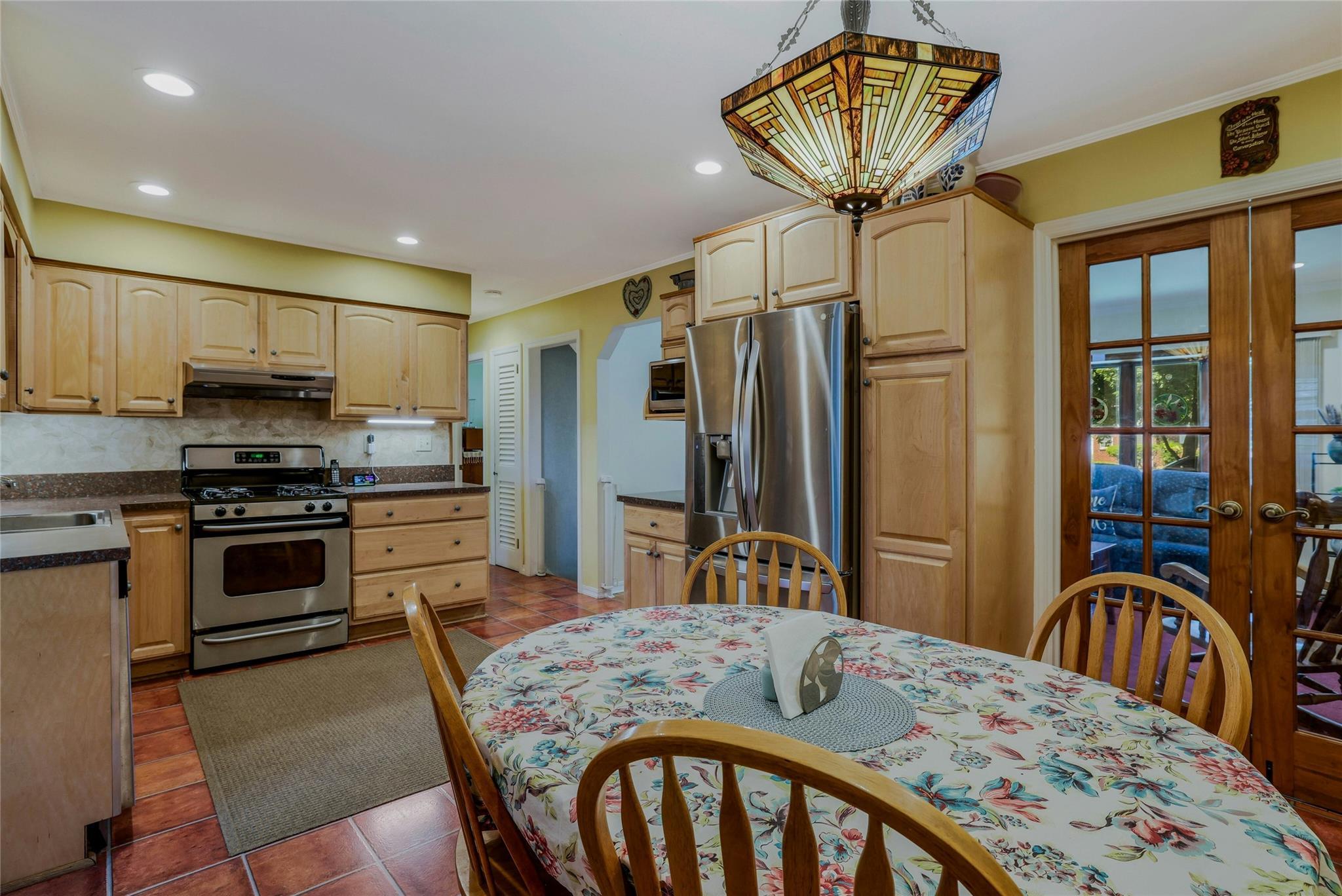 Single Family End  Nassau County, NY 11040, MLS-862127-7