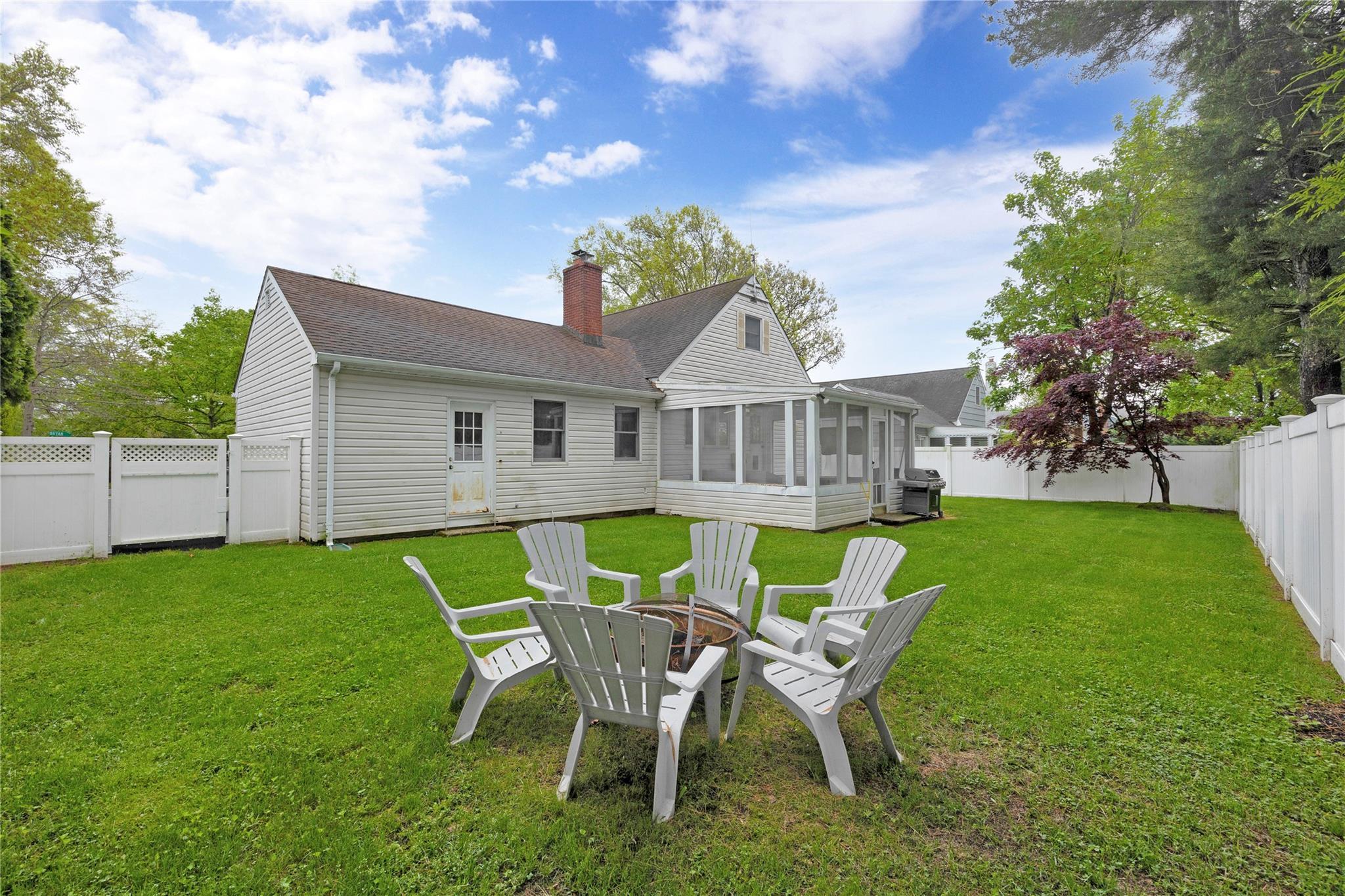 Single Family Bryan  Suffolk County, NY 11701, MLS-862129-25