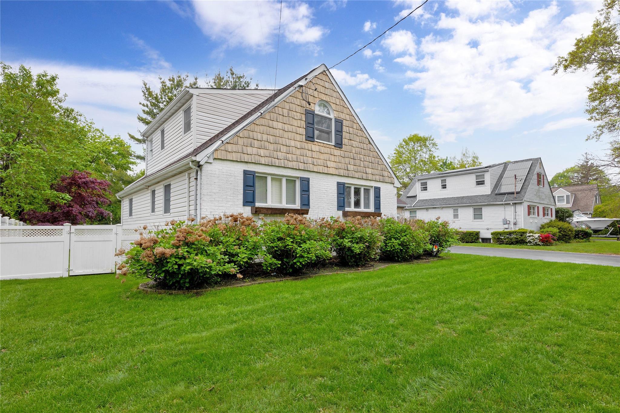 Single Family Bryan  Suffolk County, NY 11701, MLS-862129-4
