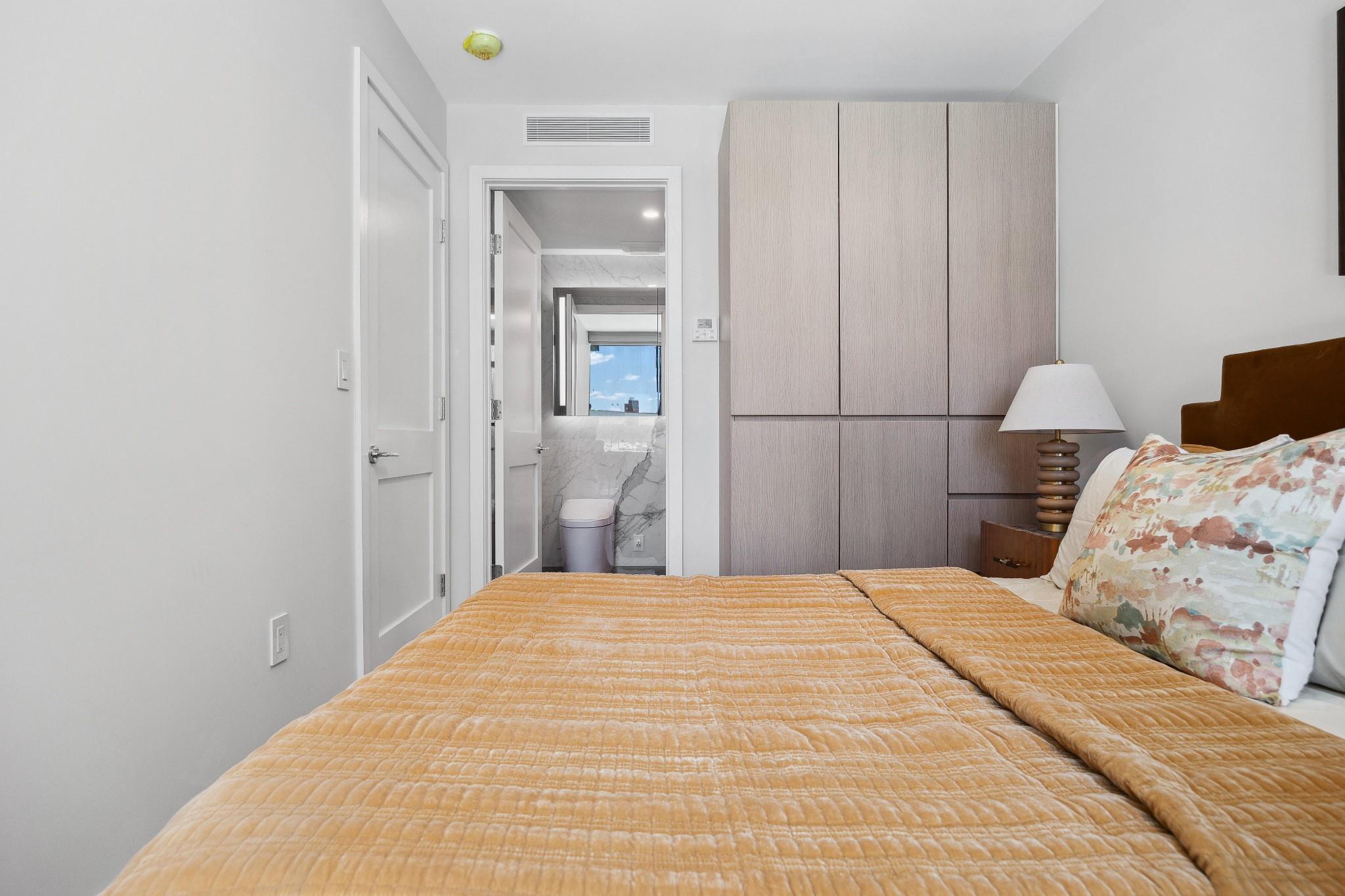 Condo Parsons  Queens, NY 11354, MLS-862131-11
