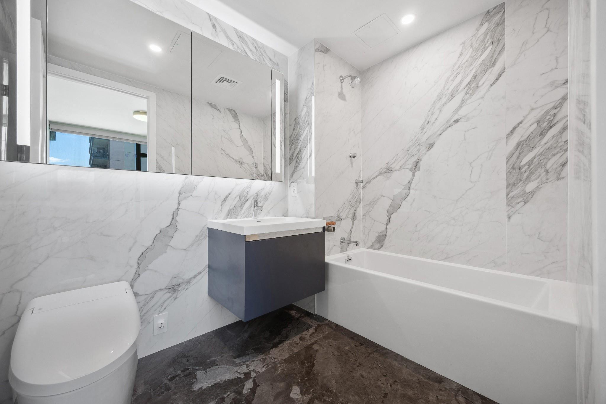 Condo Parsons  Queens, NY 11354, MLS-862131-15