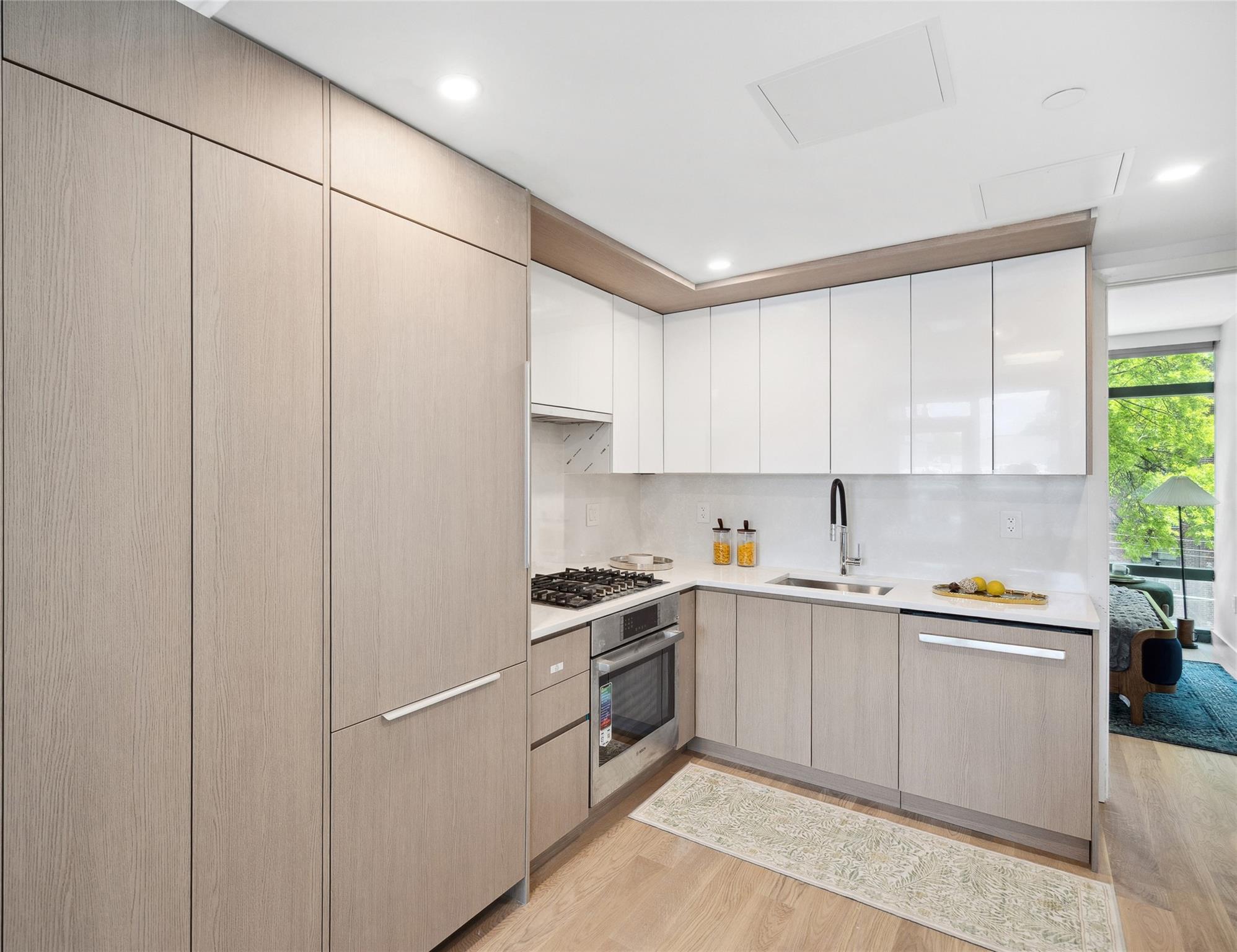Condo Parsons  Queens, NY 11354, MLS-862131-9