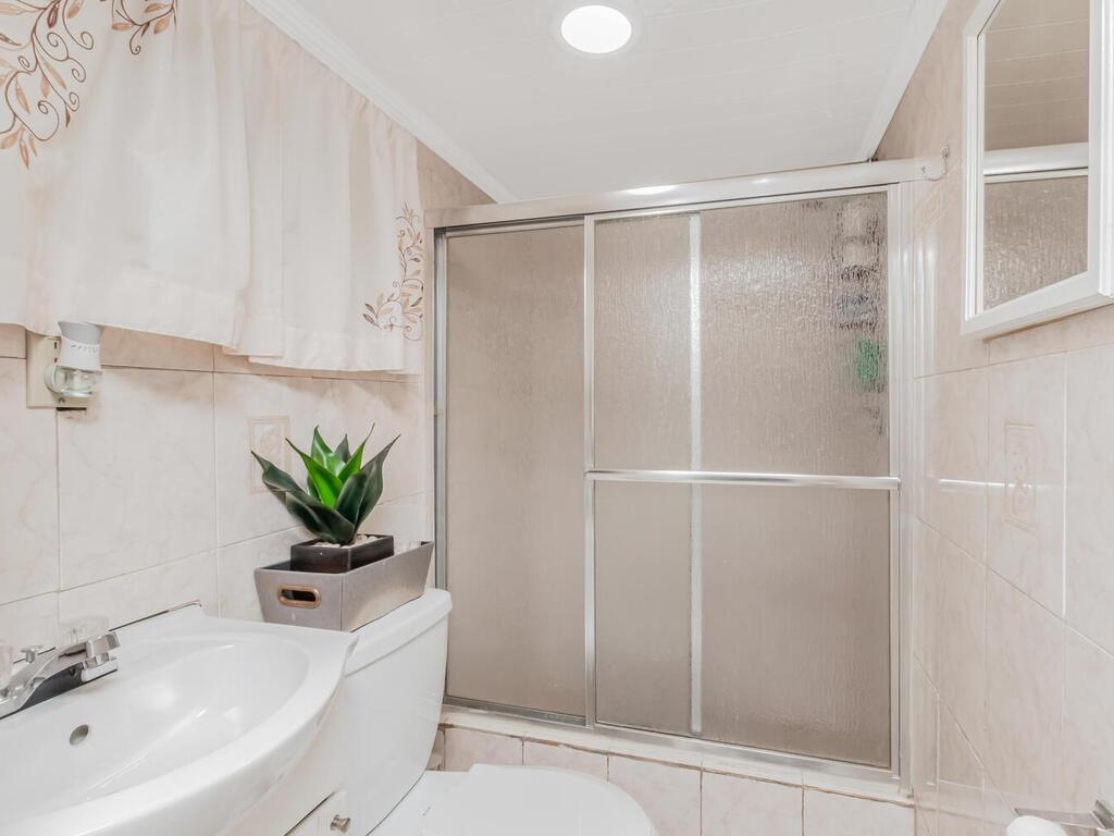 Single Family Bruner  Bronx, NY 10466, MLS-862134-20