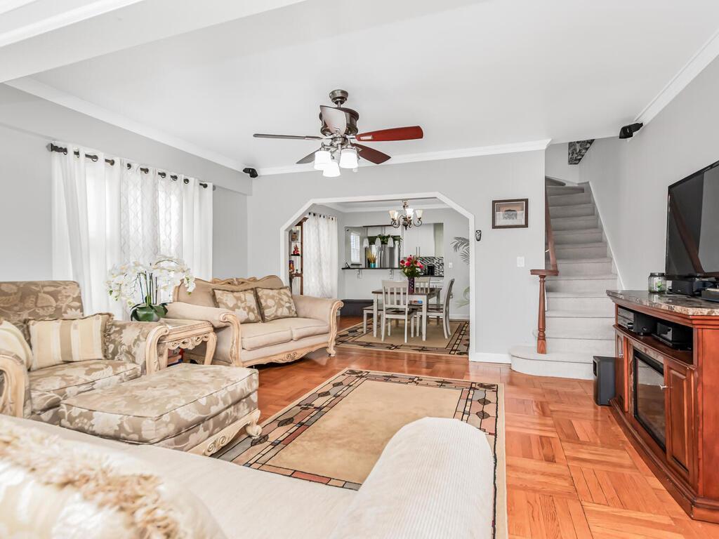 Single Family Bruner  Bronx, NY 10466, MLS-862134-4