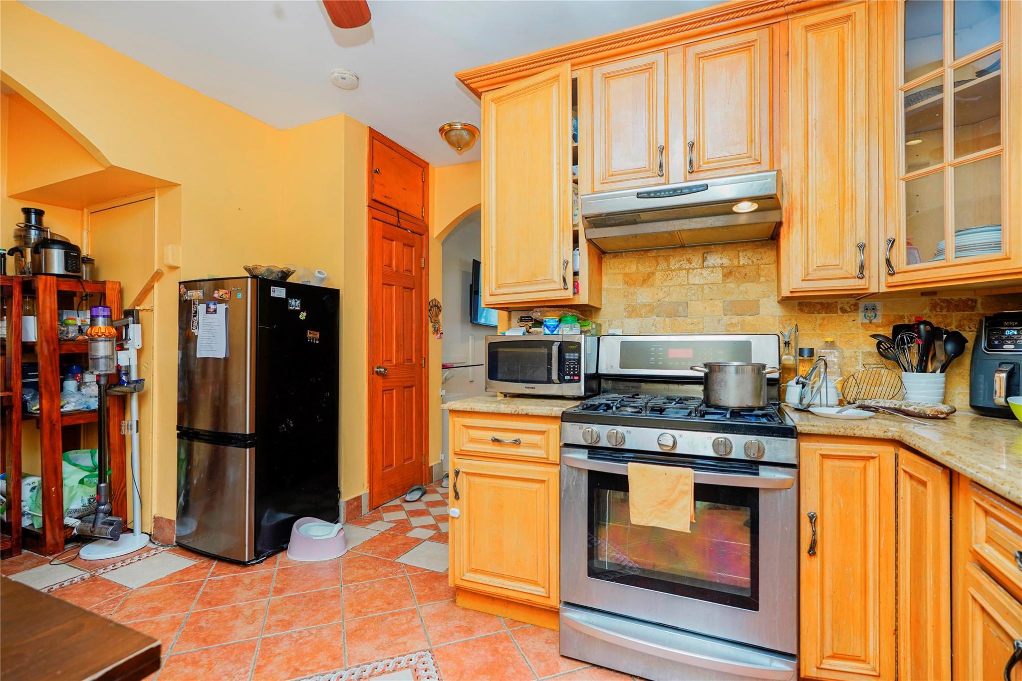 Single Family 11  Brooklyn, NY 11223, MLS-862140-11